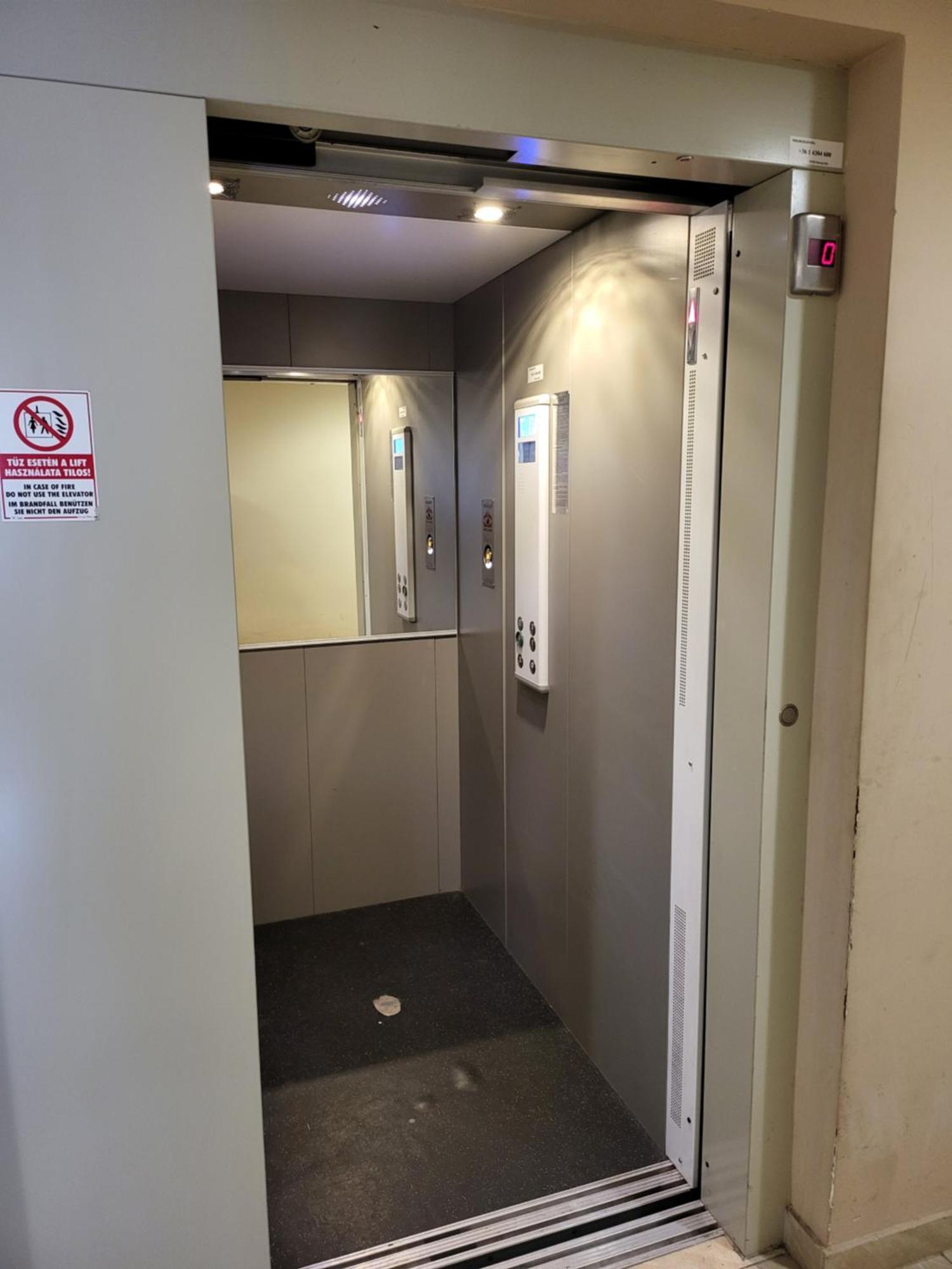 Triangol Apartman: Fuerdo, Belvaros, Egyetem Győr Buitenkant foto